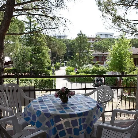 Ba - Stella - 3 Apartments- Lägenhet Lignano Sabbiadoro